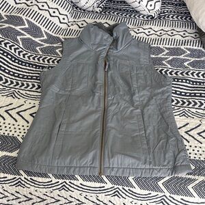 Columbia Light Grey Quilted Sleeveless Vest